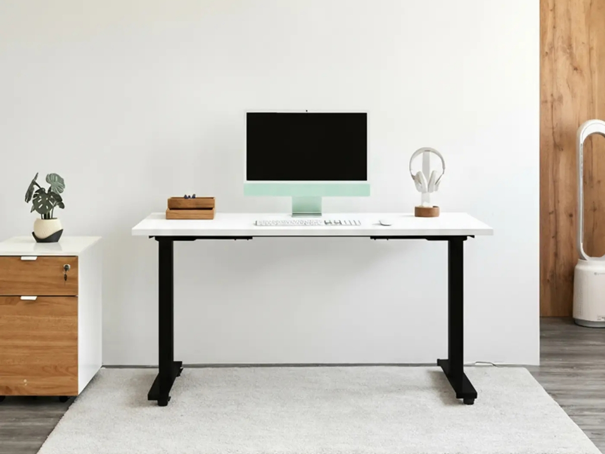 B&agrave;n Pure Edge Base nhỏ gọn của Nice Design