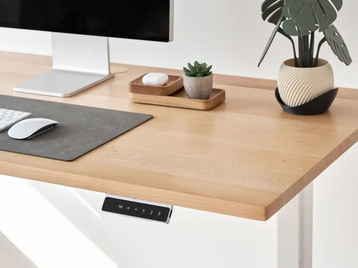 Hướng b&agrave;n l&agrave;m việc Qu&aacute;i Ly Đ&ocirc;ng Tứ Trạch sinh Kim mạnh mẽ cho nữ 1985